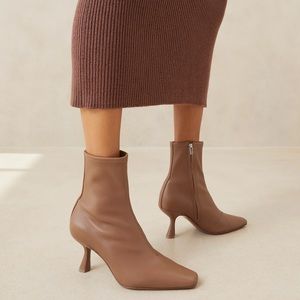 Loeffler Randall Thandy Bootie Safari Brown Kitten Heel Lamb Leather 9.5